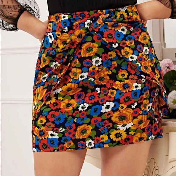 SHEIN Dresses & Skirts - Floral print skirt